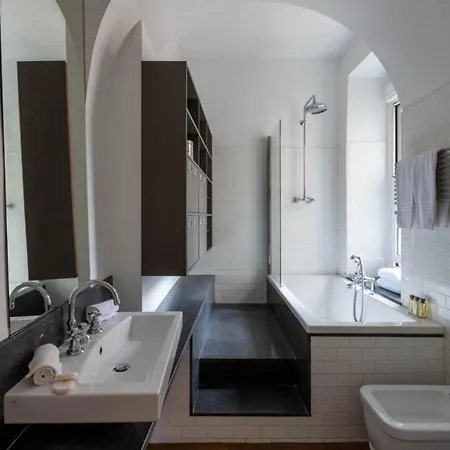 Casa Loggia - Burghesius Homes Appartement *